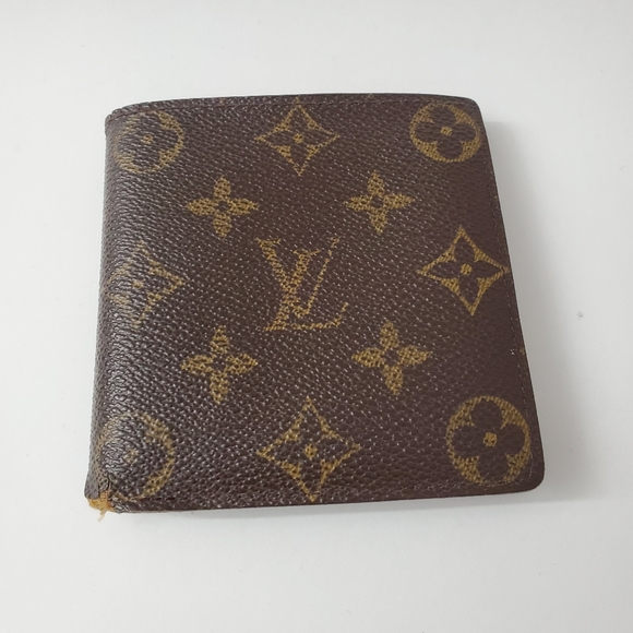 Louis Vuitton Handbags - Authentic Louis Vuitton Wallet